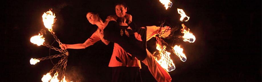 Feuerfeen - Feuershows aus Hamburg Feuerfeen - Feuershows aus Hamburg