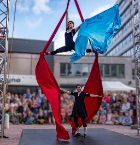 Crystal, Silk and Air Crystal, Silk and Air